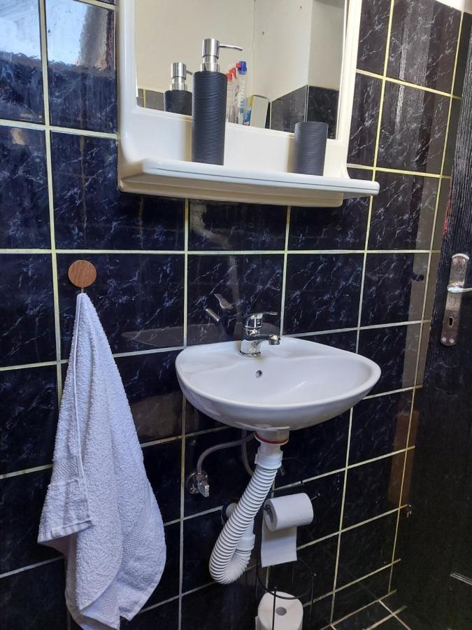 Appartement Kuca Na Dan à Šid Extérieur photo