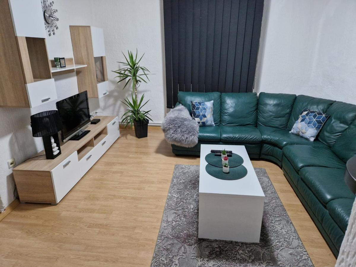 Appartement Kuca Na Dan à Šid Extérieur photo